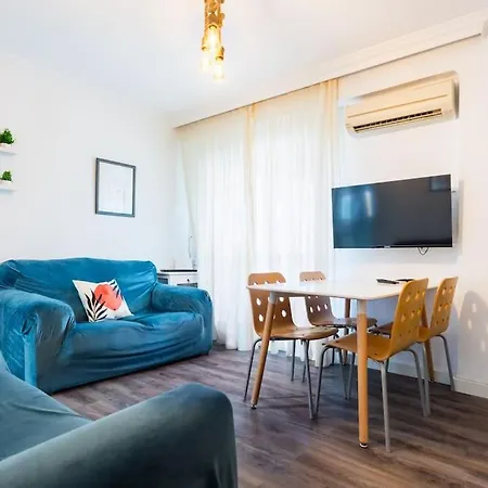 Apartamento En Barrio Sevillano, Free Bus, Metro Exterior photo
