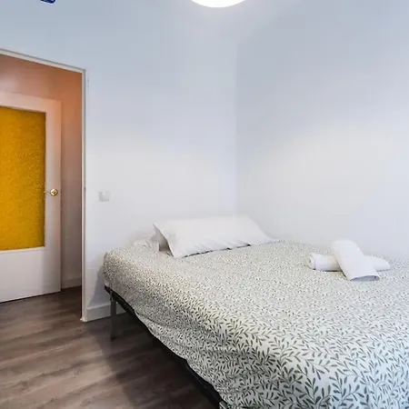 Apartamento En Barrio Sevillano, Free Bus, Metro Exterior photo