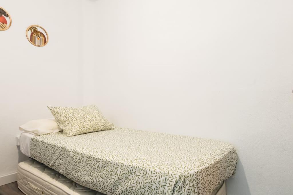 Apartment En Barrio Sevillano, Free Bus, Metro
