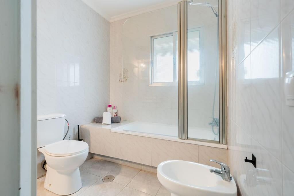 En Barrio Sevillano, Free Bus, Metro Apartment *