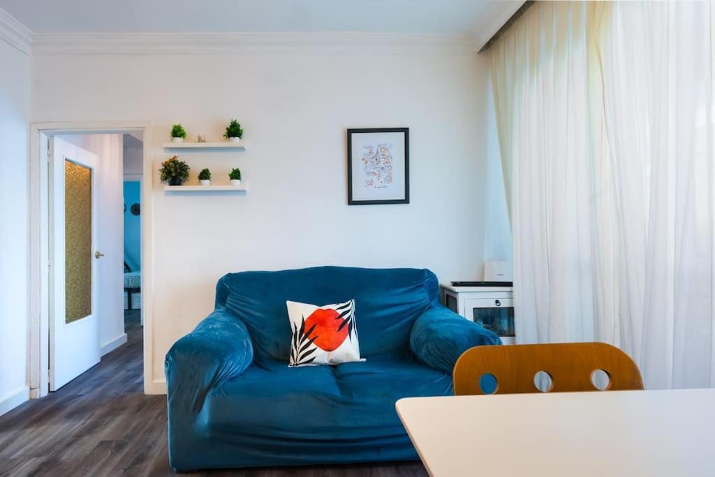 En Barrio Sevillano, Free Bus, Metro Apartment Seville